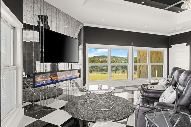 165 Williams Trail, Kerrville, TX 78028