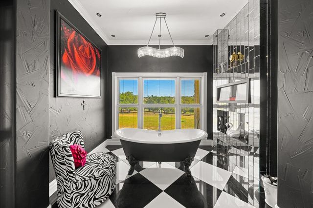 165 Williams Trail, Kerrville, TX 78028