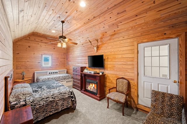 165 Williams Trail, Kerrville, TX 78028