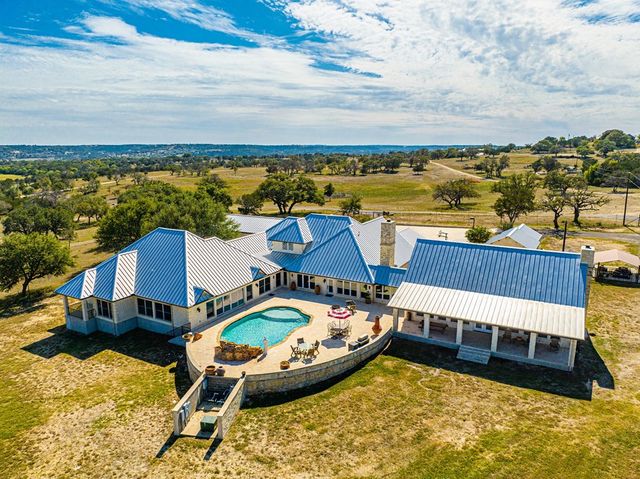 165 Williams Trail, Kerrville, TX 78028