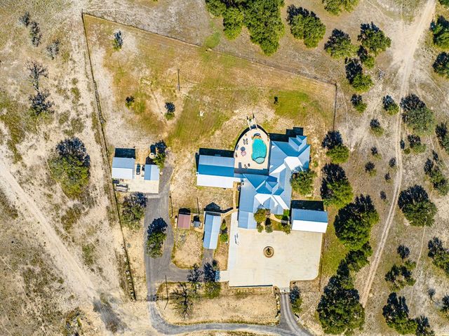 165 Williams Trail, Kerrville, TX 78028