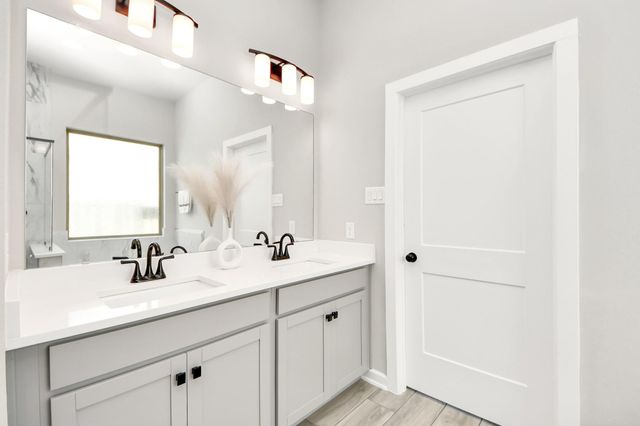 2114 Garden Arbor Lane, Tomball, TX 77375