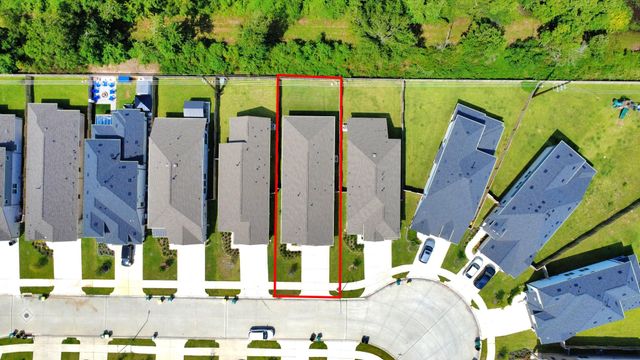 2114 Garden Arbor Lane, Tomball, TX 77375