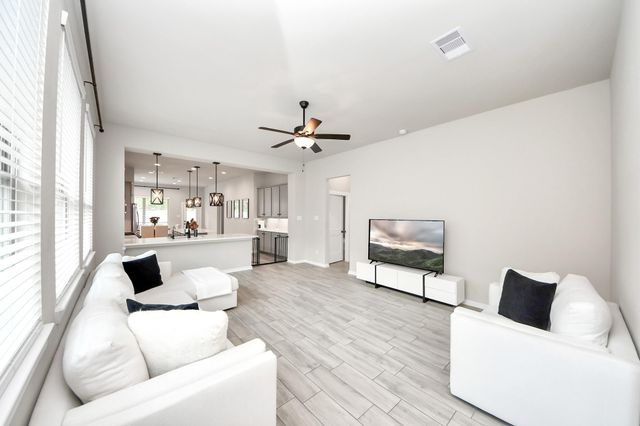 2114 Garden Arbor Lane, Tomball, TX 77375