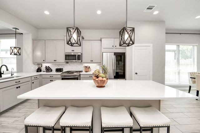 2114 Garden Arbor Lane, Tomball, TX 77375
