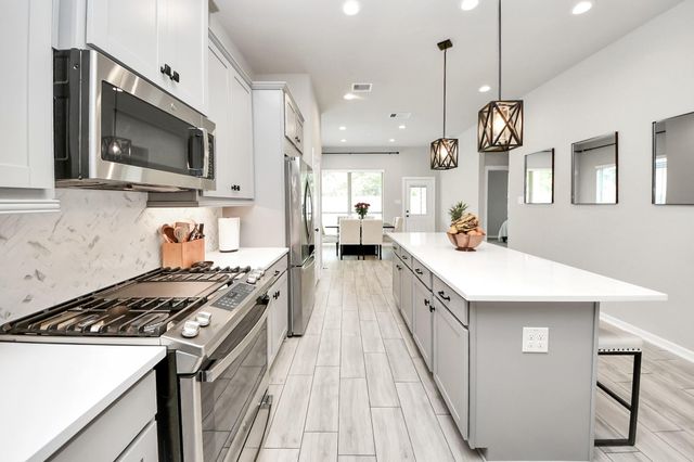 2114 Garden Arbor Lane, Tomball, TX 77375