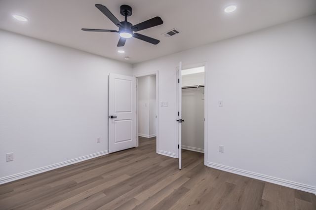 1019 E Walnut Street, Hillsboro, TX 76645