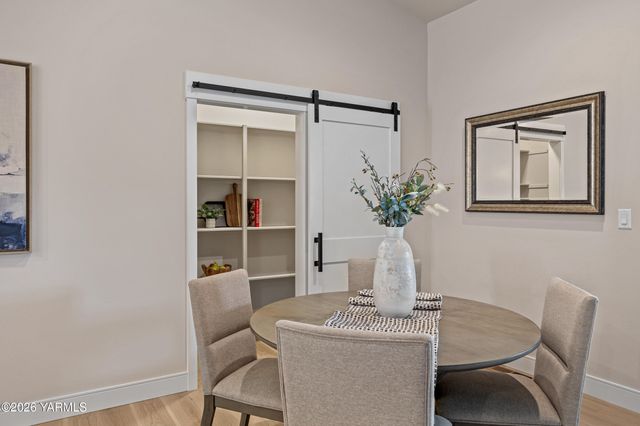 2517 S 47th Ave, Yakima, WA 98903