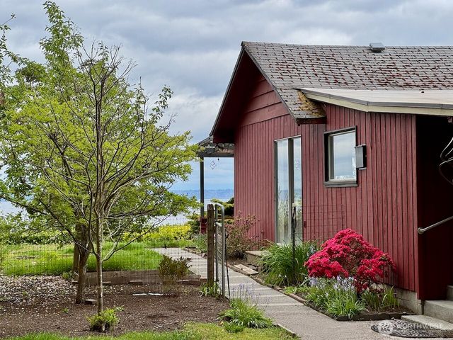 18616 Angeline Avenue NE, Suquamish, WA 98392