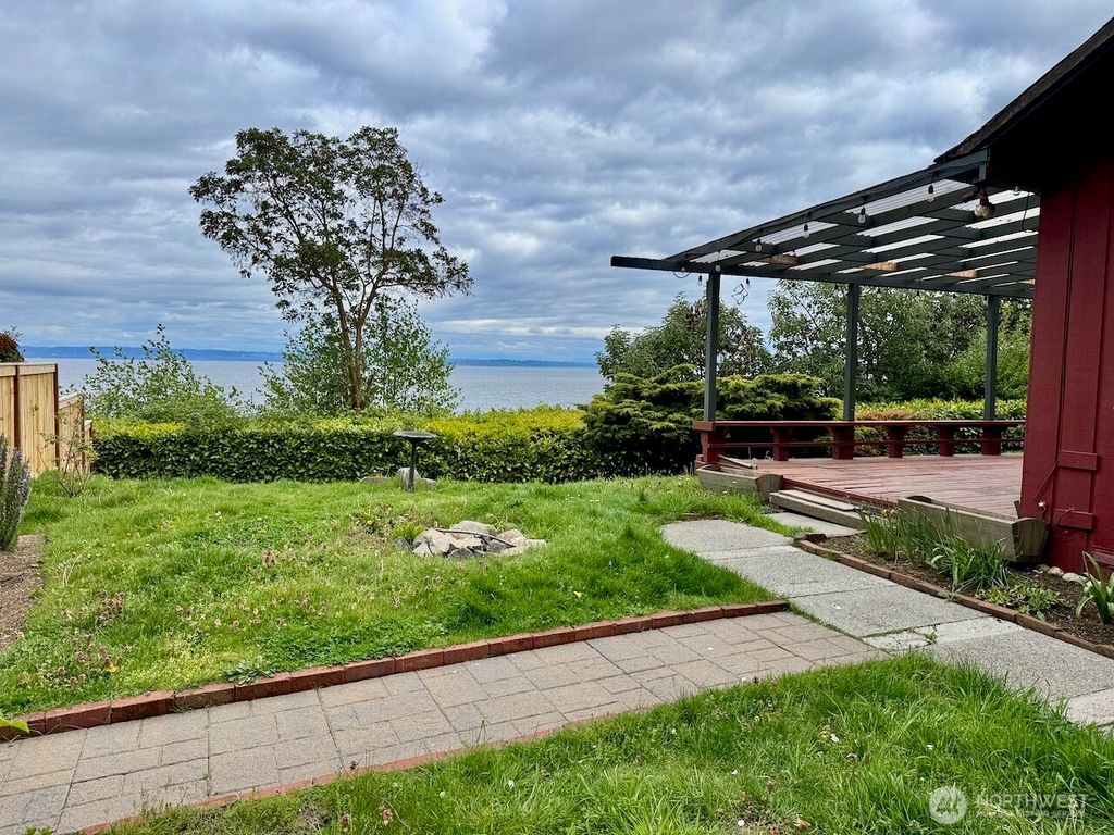 18616 Angeline Avenue NE, Suquamish, WA 98392