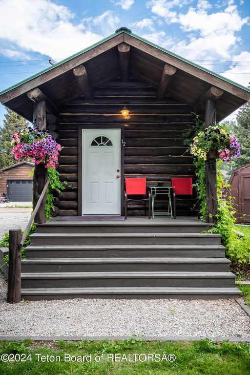 49 E MAGNOLIA Street, Pinedale, WY 82941 photo 10