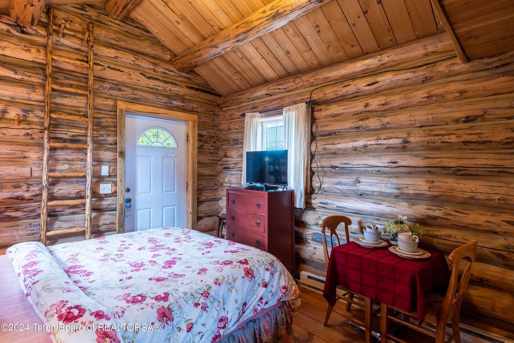 49 E MAGNOLIA Street, Pinedale, WY 82941 photo 12