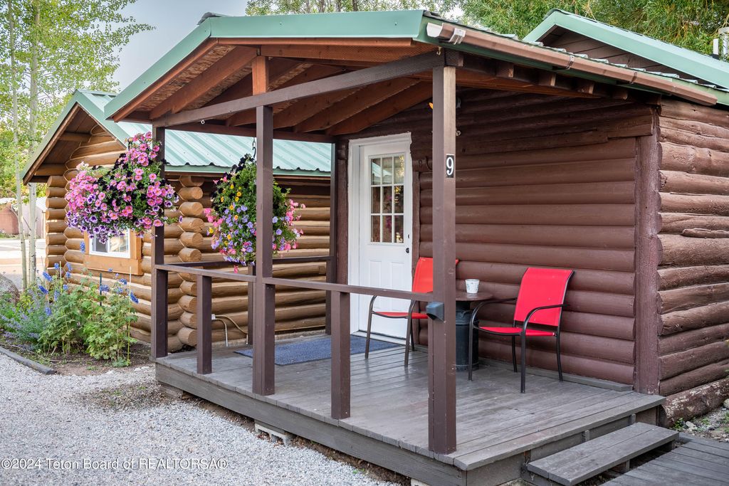 49 E MAGNOLIA Street, Pinedale, WY 82941 photo 15