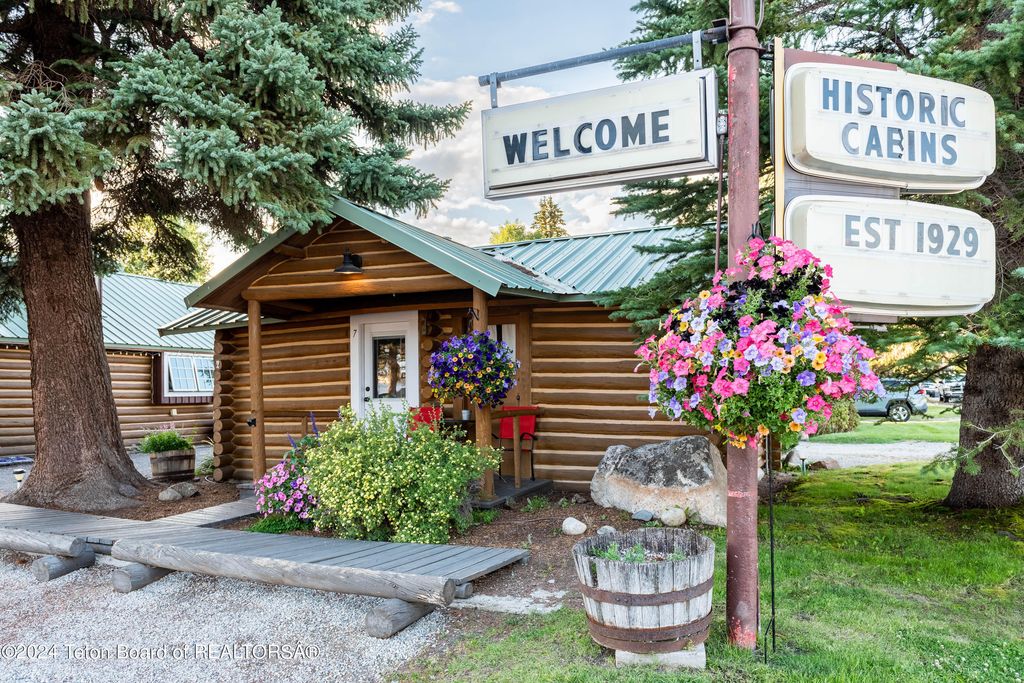 49 E MAGNOLIA Street, Pinedale, WY 82941 photo 27