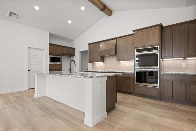 12007 Kewanee Avenue, Lubbock, TX 79424