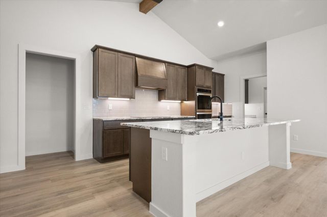 12007 Kewanee Avenue, Lubbock, TX 79424