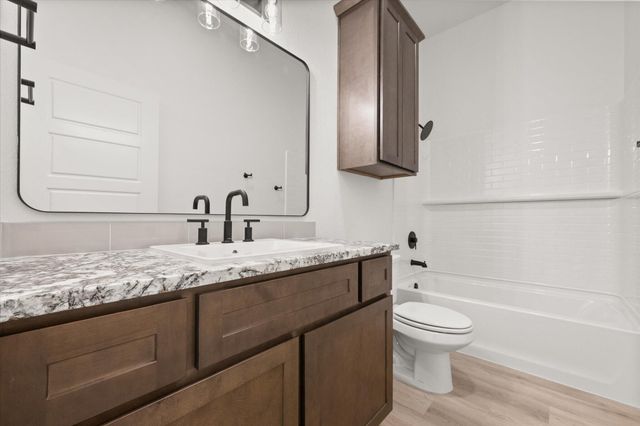 12007 Kewanee Avenue, Lubbock, TX 79424