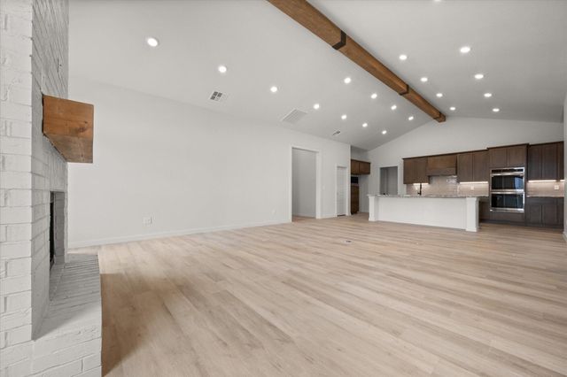 12007 Kewanee Avenue, Lubbock, TX 79424