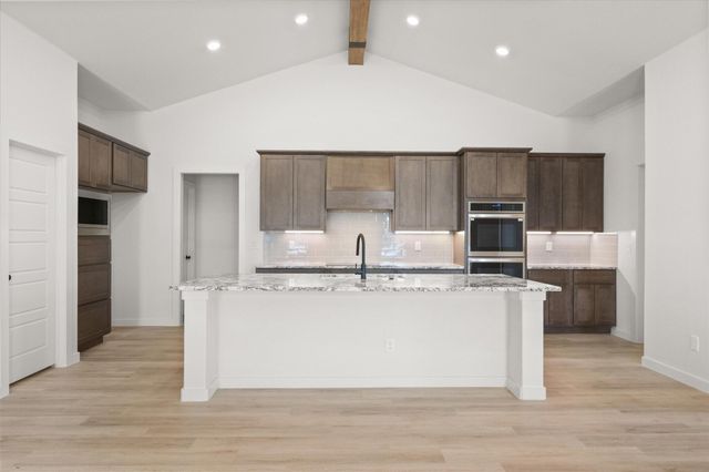 12007 Kewanee Avenue, Lubbock, TX 79424