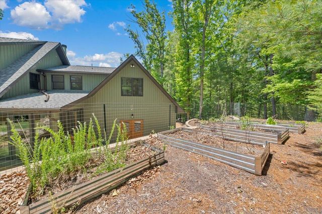 6675 Back Creek RD, Boones Mill, VA 24065