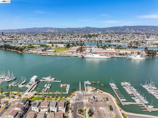 1921 Grand Street, Alameda, CA 94501