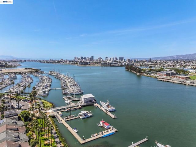 1921 Grand Street, Alameda, CA 94501