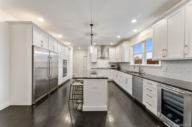 16 Fairlawn Avenue, Dobbs Ferry, NY 10522