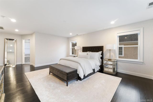 16 Fairlawn Avenue, Dobbs Ferry, NY 10522