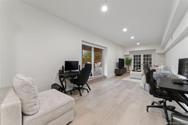 16 Fairlawn Avenue, Dobbs Ferry, NY 10522