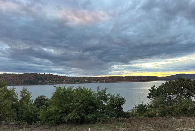 16 Fairlawn Avenue, Dobbs Ferry, NY 10522