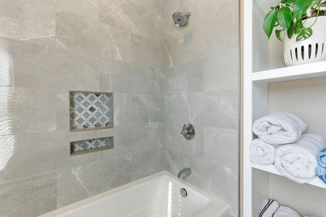 124 Gettysburg Ln, Lafayette, TN 37083