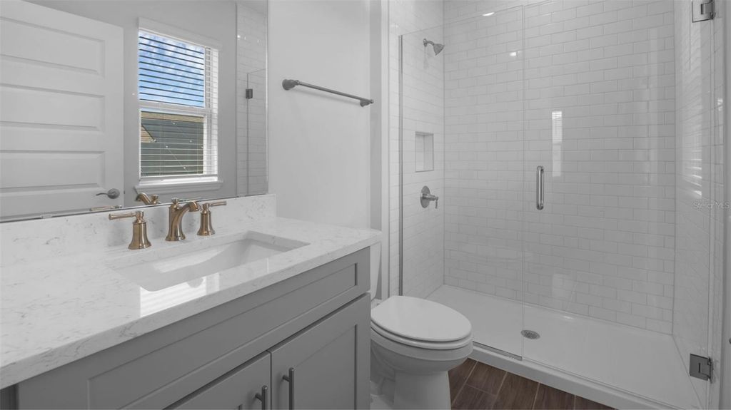 Image 10 of property listing at 11887 SHINE VIEW LANE, Winter Garden, FL 34787
