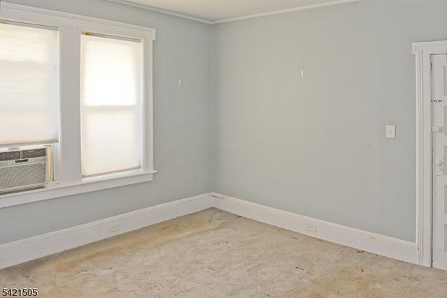16 Ravine Ave, Caldwell Boro Twp., NJ 07006