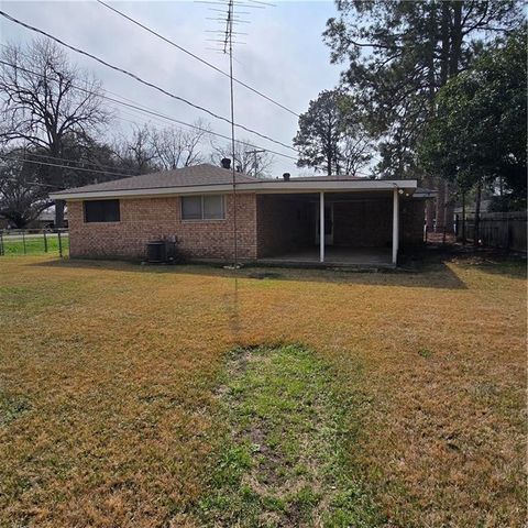 5500 NAVAHO Trail, Alexandria, LA 71301