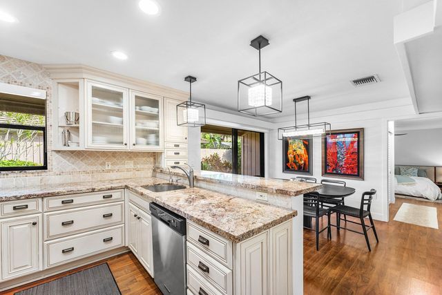 7077 Rain Forest Drive, Boca Raton, FL 33434
