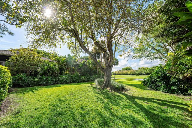 7077 Rain Forest Drive, Boca Raton, FL 33434