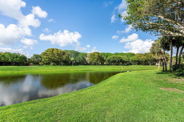 7077 Rain Forest Drive, Boca Raton, FL 33434