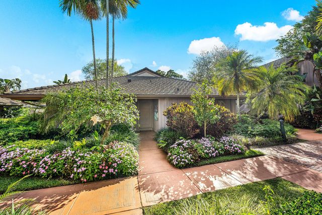 7077 Rain Forest Drive, Boca Raton, FL 33434