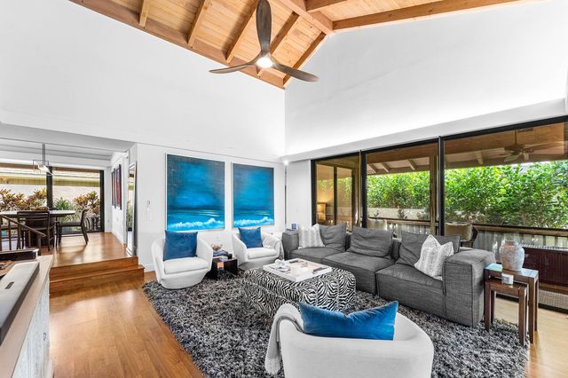 7077 Rain Forest Drive, Boca Raton, FL 33434