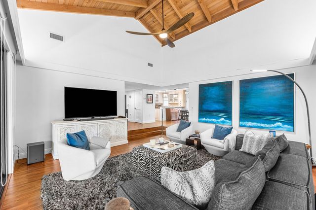 7077 Rain Forest Drive, Boca Raton, FL 33434