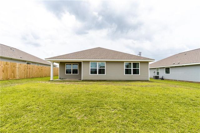 10700 Paget Drive N, Mobile, AL 36608