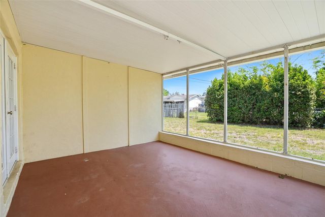 4813 LAKE CHARLES DRIVE N, Kenneth City, FL 33709