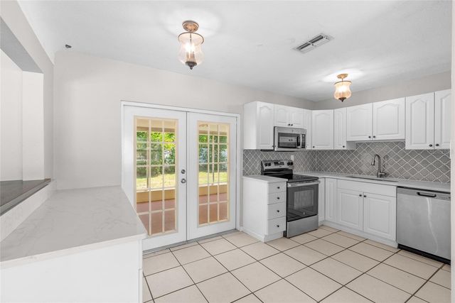 4813 LAKE CHARLES DRIVE N, Kenneth City, FL 33709