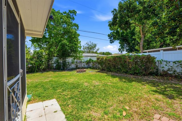 4813 LAKE CHARLES DRIVE N, Kenneth City, FL 33709