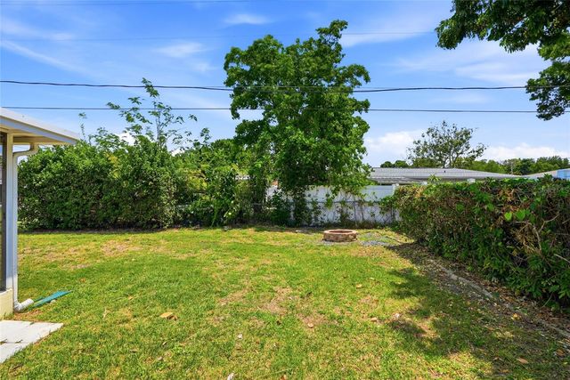 4813 LAKE CHARLES DRIVE N, Kenneth City, FL 33709