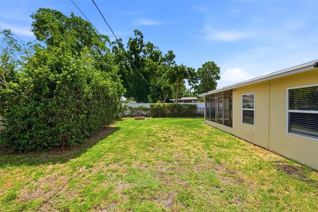 4813 LAKE CHARLES DRIVE N, Kenneth City, FL 33709