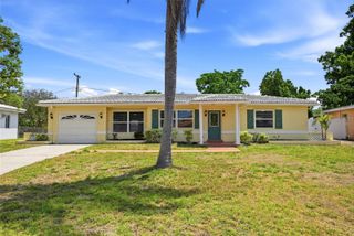 4813 LAKE CHARLES DRIVE N, Kenneth City, FL 33709