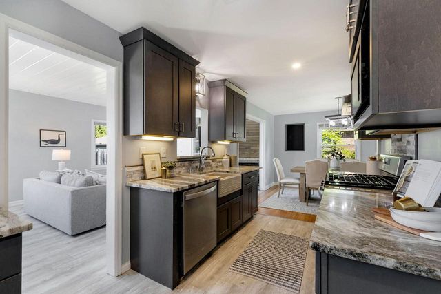 4333 N Sheffield AVENUE, Shorewood, WI 53211