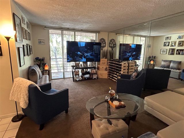 9080 Lime Bay 305, Tamarac, FL 33312