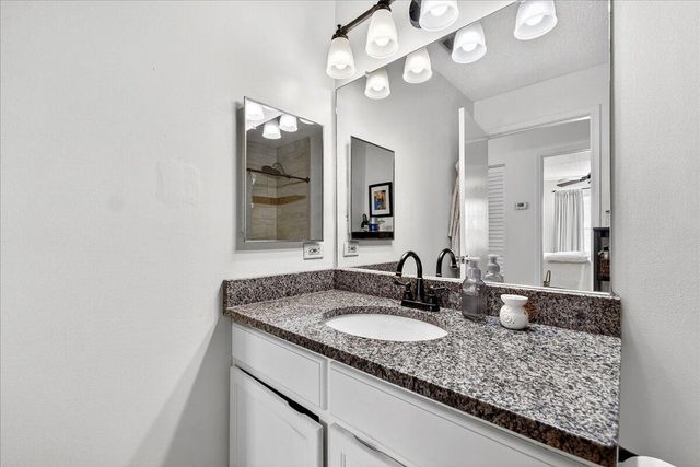 2011 N Hwy 17 1100 I, Mount Pleasant, SC 29466